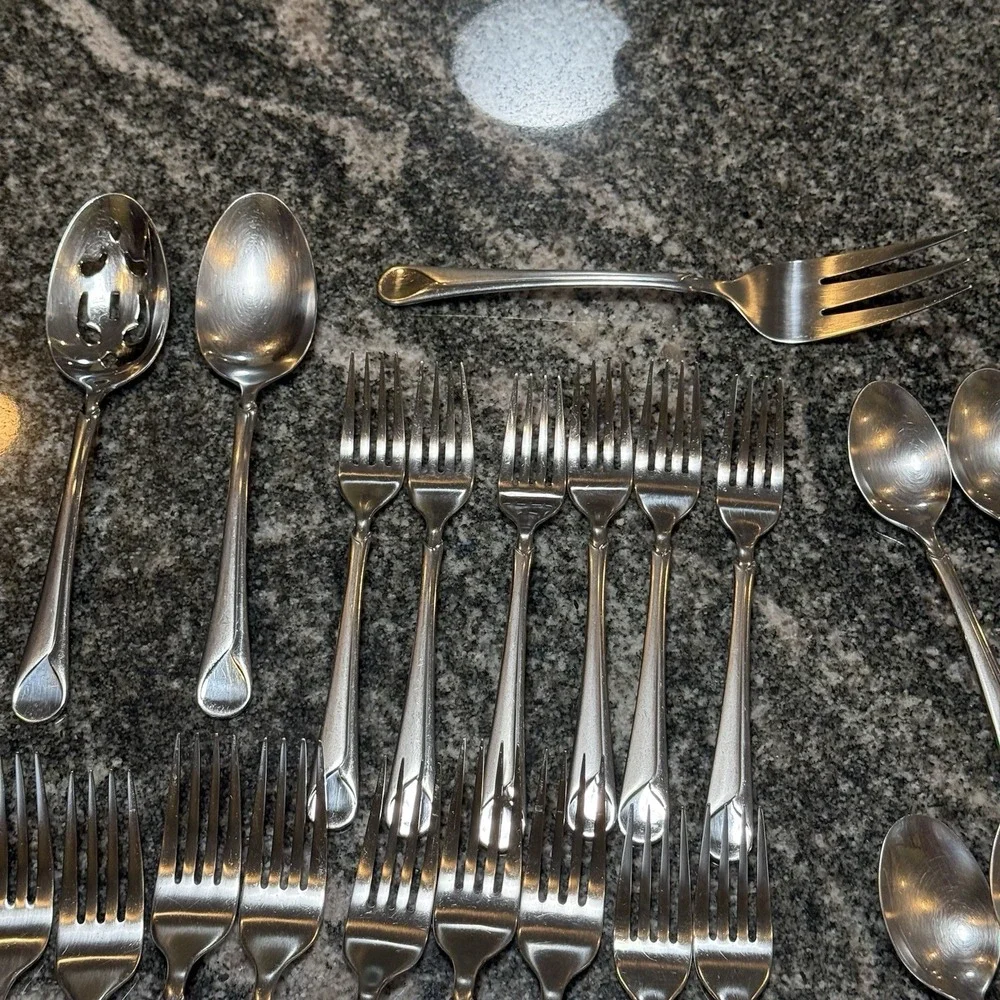 Zwilling JA Henckels 18/10 Stainless PROVENCE FLATWARE Set Lot 43 Pieces